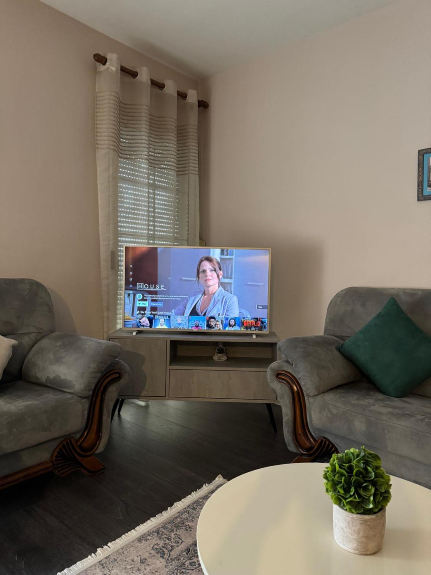 Pedestrian Street Center Apartment Shkodër エクステリア 写真
